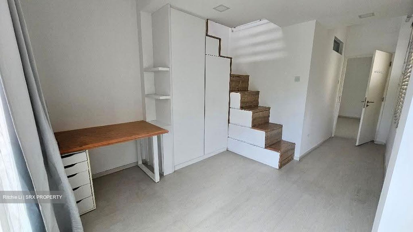 Parbury Avenue (D16), Terrace #636504041